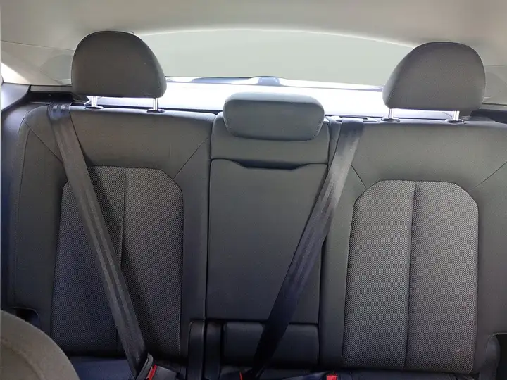 Audi Q3 2020, foto 12