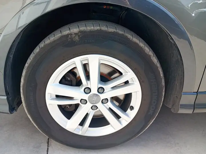 Audi Q3 2020, foto 14