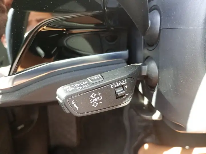 Audi Q3 2020, foto 25