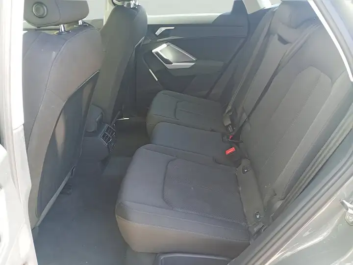 Audi Q3 2020, foto 11