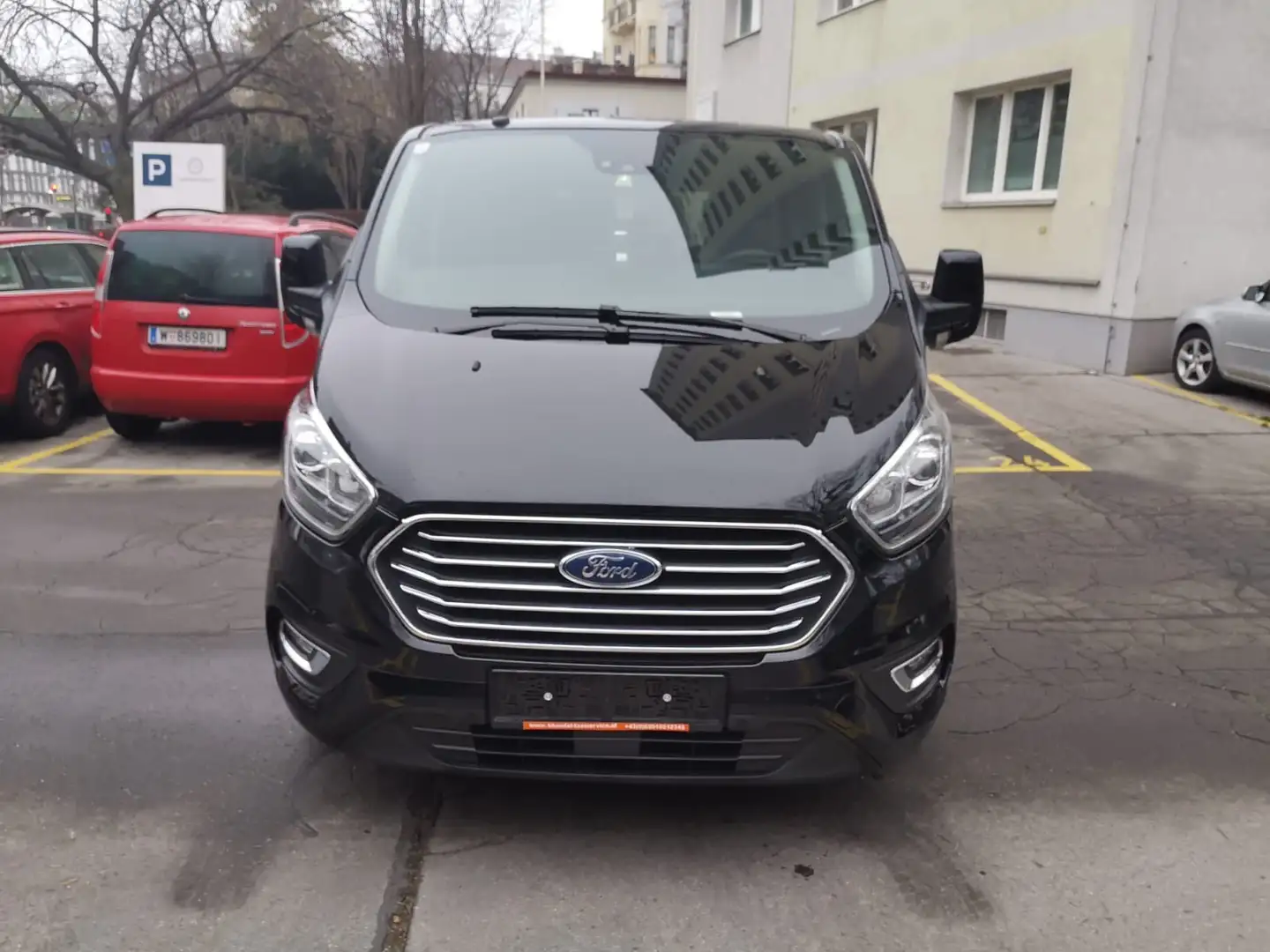 Ford Tourneo Custom 2,0 EcoBlue 320 L2 Shuttlebus Titanium Aut. - 1