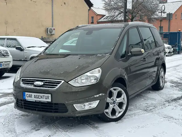 Ford Galaxy Trend 7-SITZE + KLIMAAUTO+ PDC+ SITZHZG