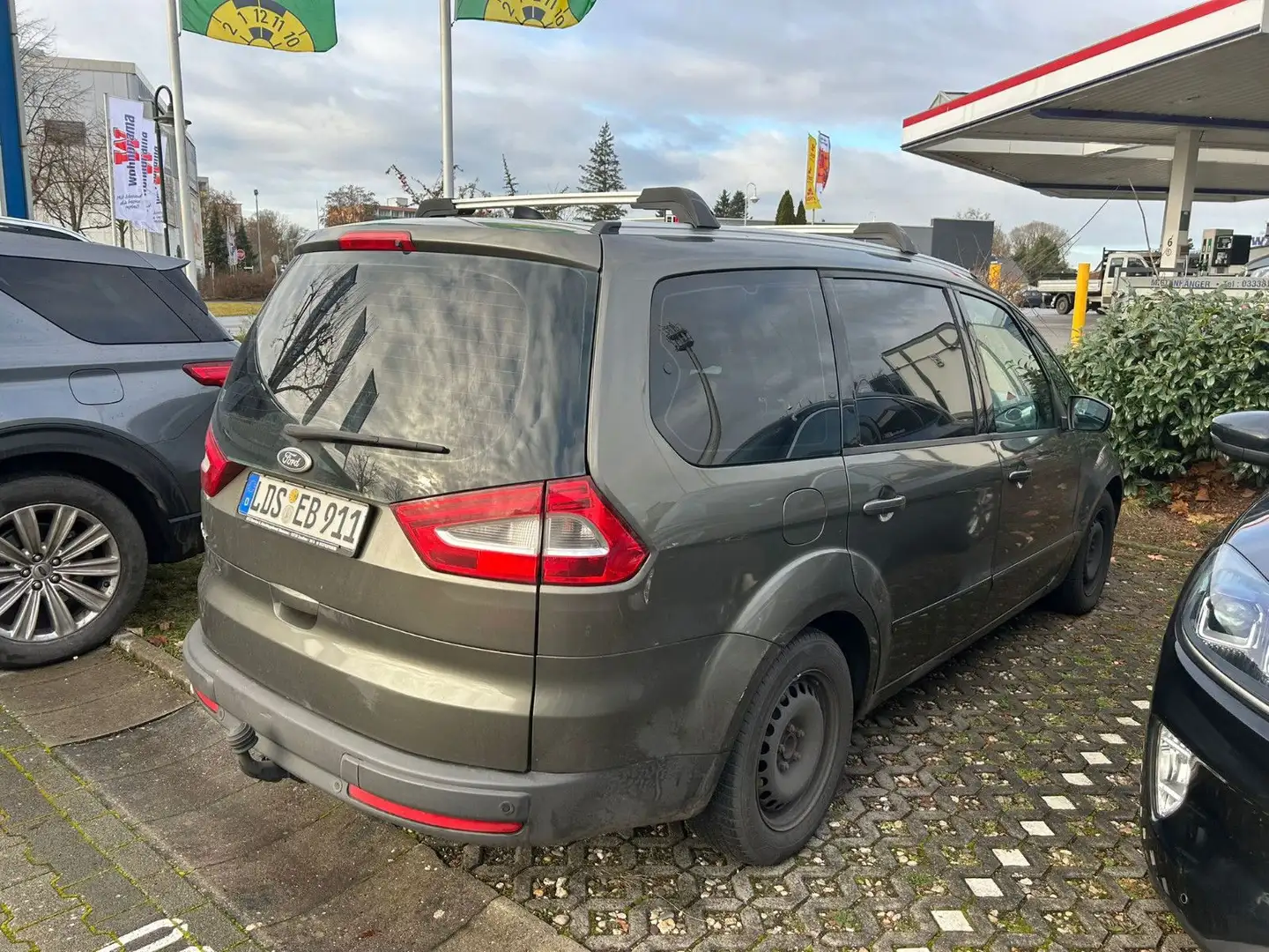 Ford Galaxy Trend 7-SITZE + KLIMAAUTO+ PDC+ SITZHZG Braun - 2