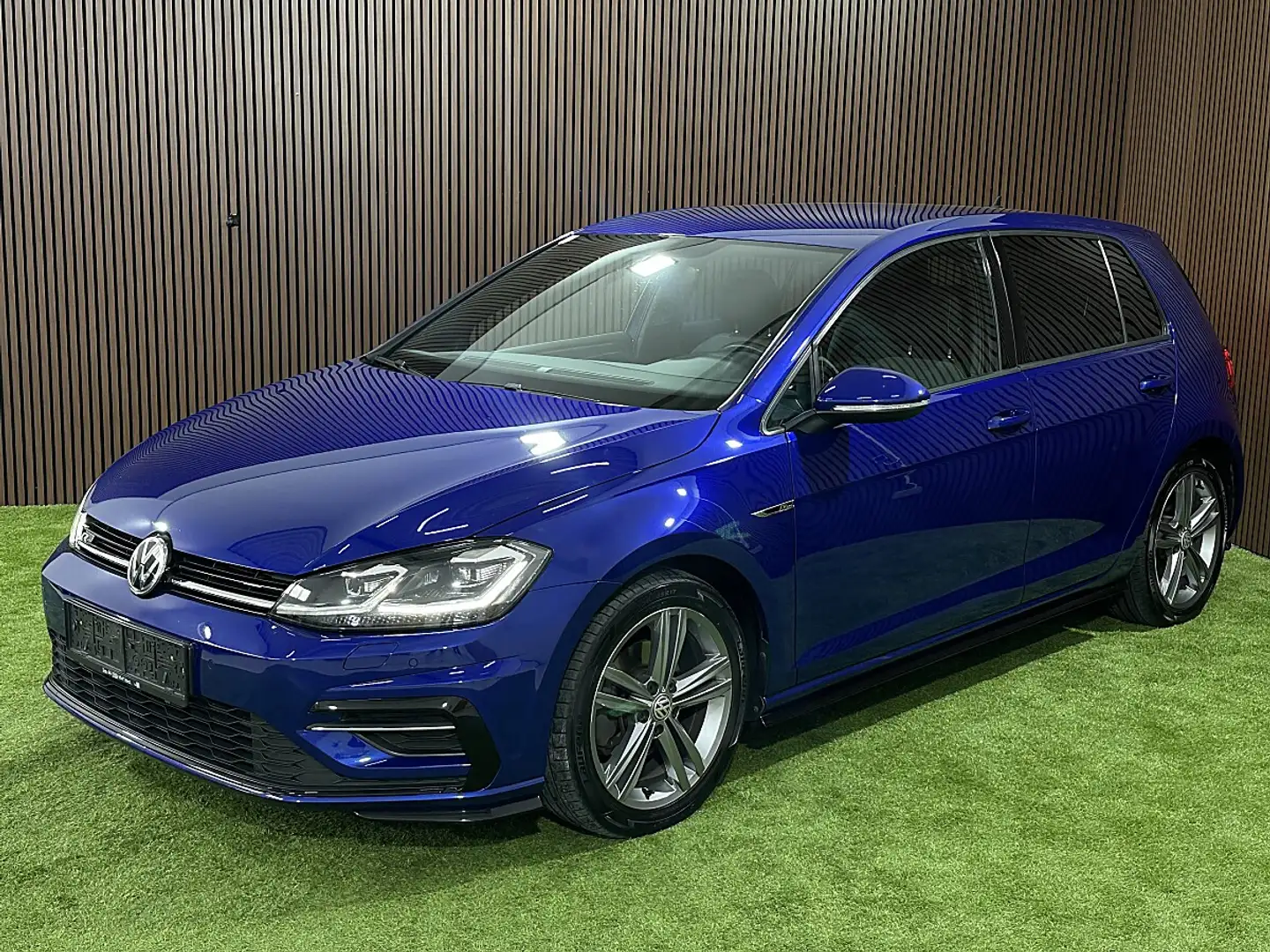 Volkswagen Golf Highline R-Line 1,5 TSI ACT *8-fach bereift* *s... Blau - 1