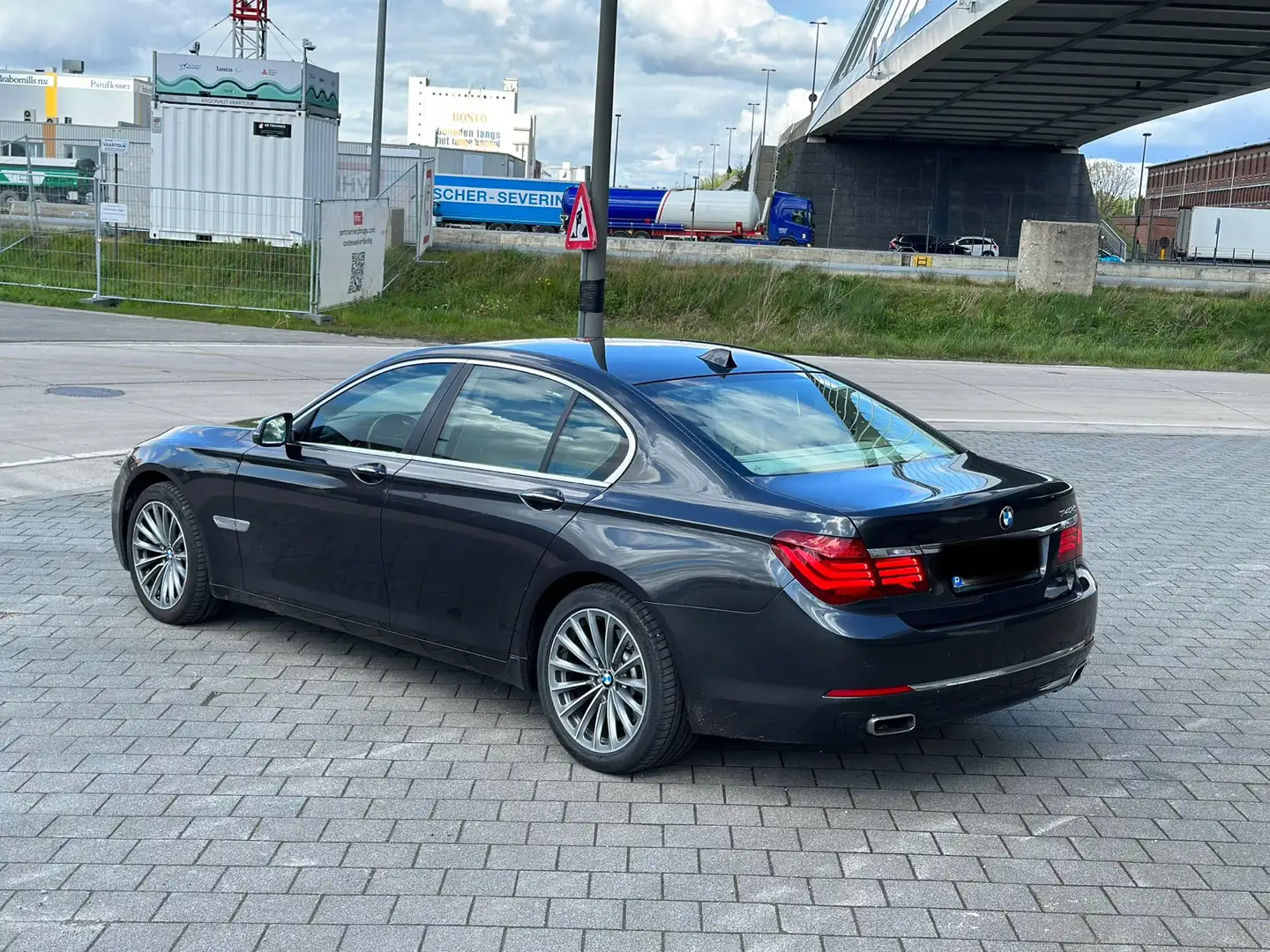 BMW 730 730d Grey - 2