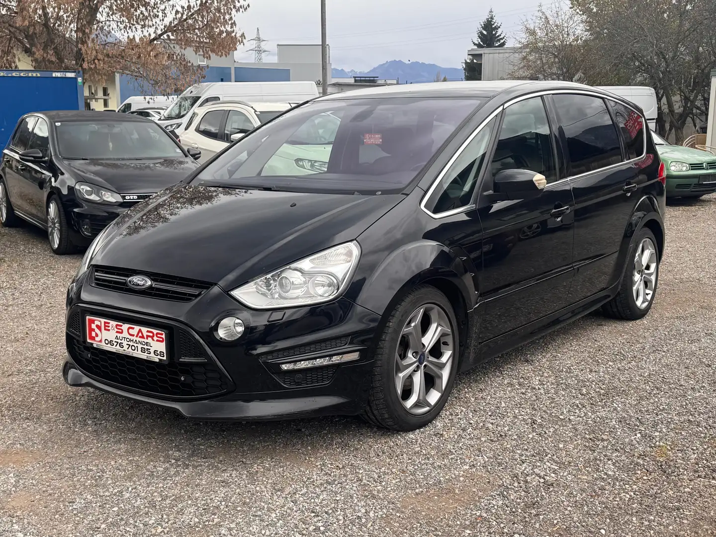 Ford S-Max Titanium S Automatik Schwarz - 2