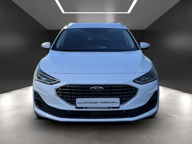 Ford Focus view 8
