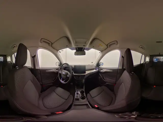 Ford Focus view 13