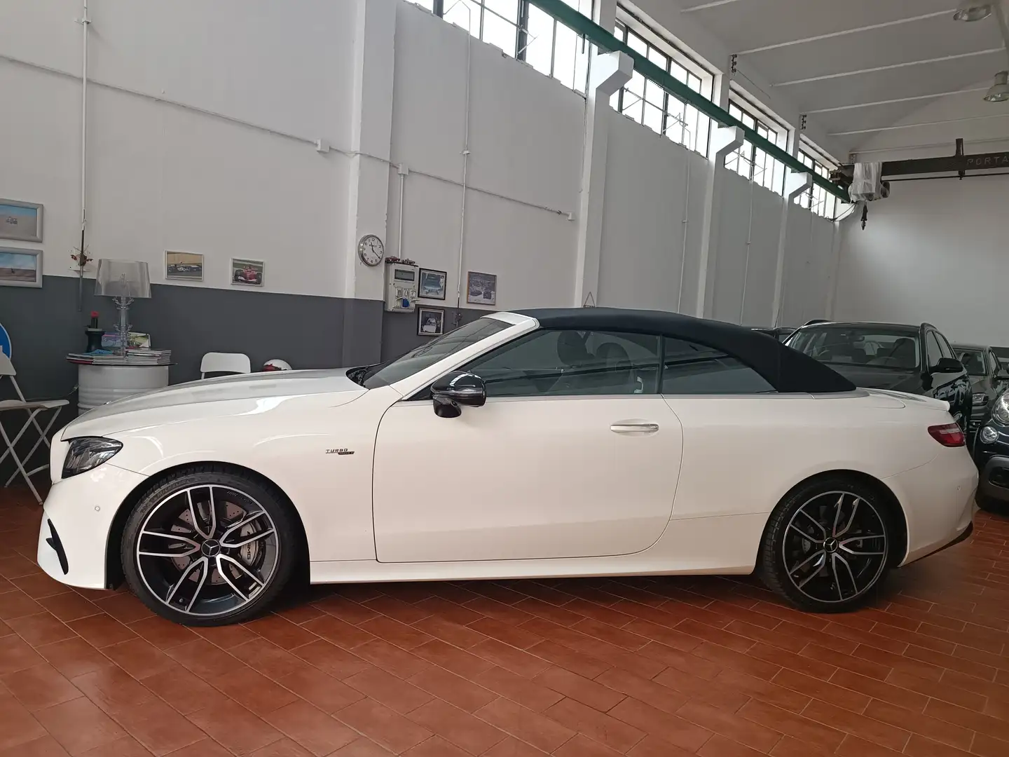 Mercedes-Benz E 53 AMG Cabrio eq-boost 4matic Bílá - 2