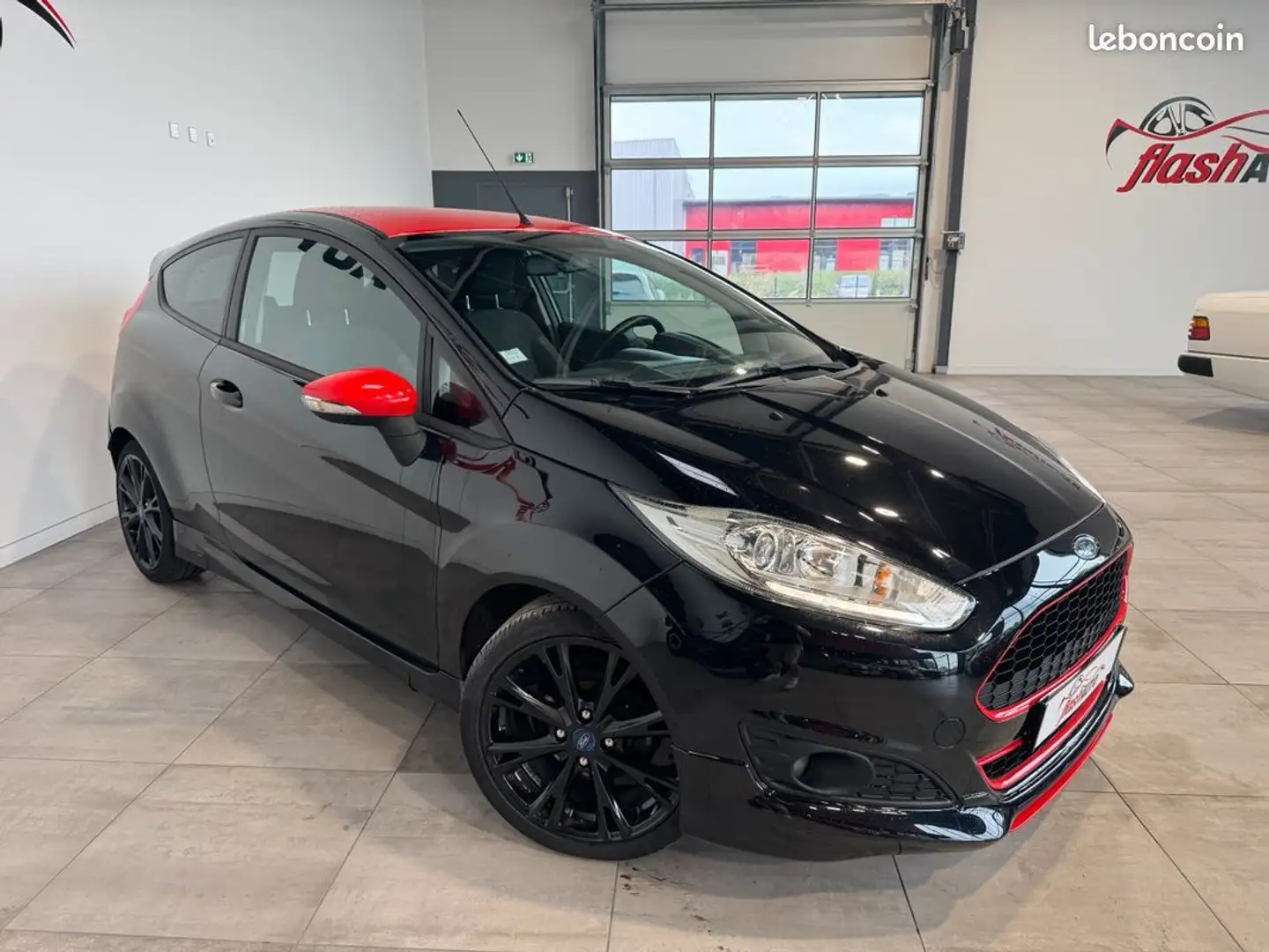 Ford Fiesta VI PHASE 2 SCTi EcoBoost S&S 140cv-2015 Zwart - 2
