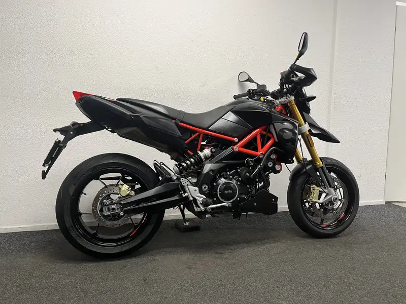 Aprilia Dorsoduro - foto 5