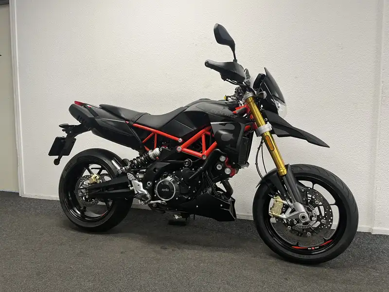 Aprilia Dorsoduro - foto 4