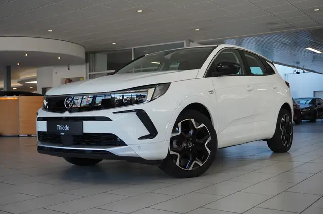 Opel Grandland X view 5