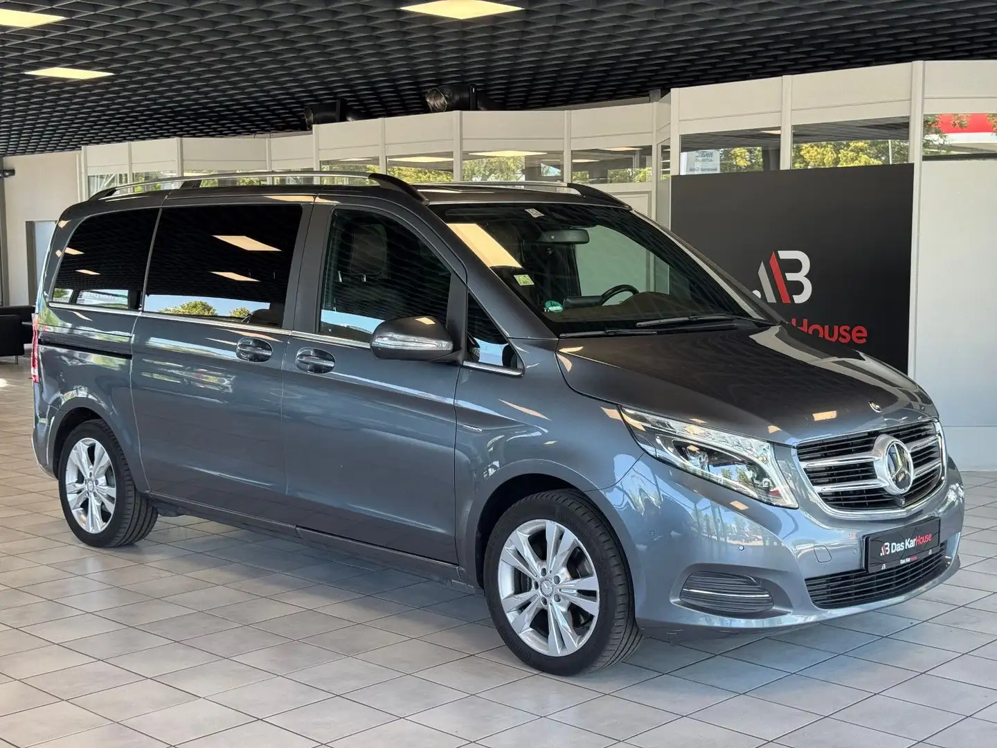 Mercedes-Benz V 250 Avantgarde Edition 4 Matic Nappa Distronic Gris - 1