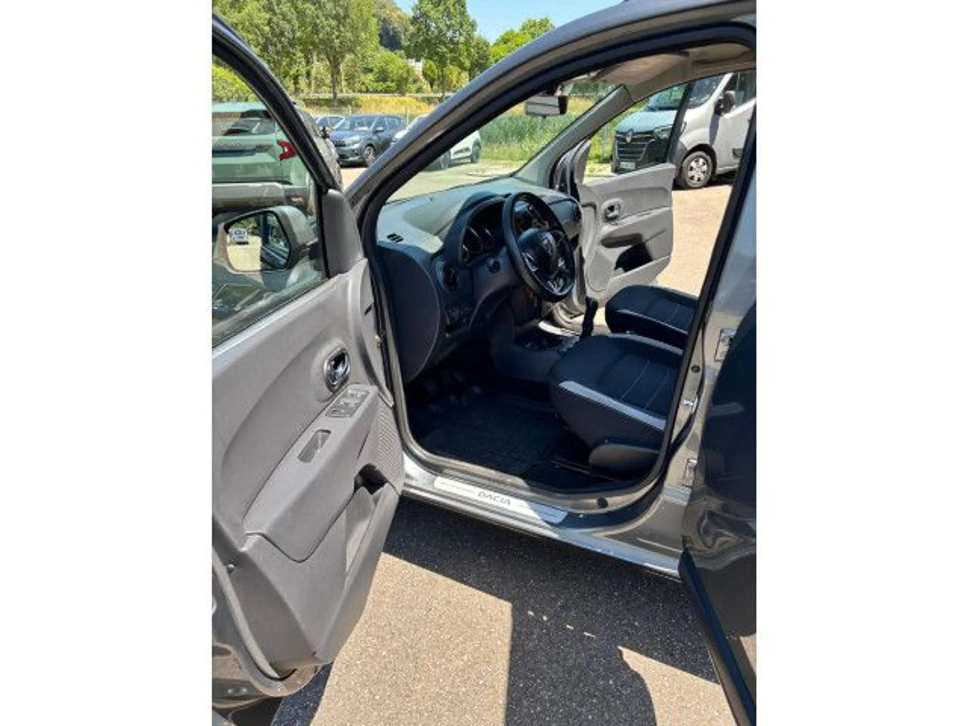 Dacia Lodgy Stepway 7 Sitze, Klima, Navi, — photo 6