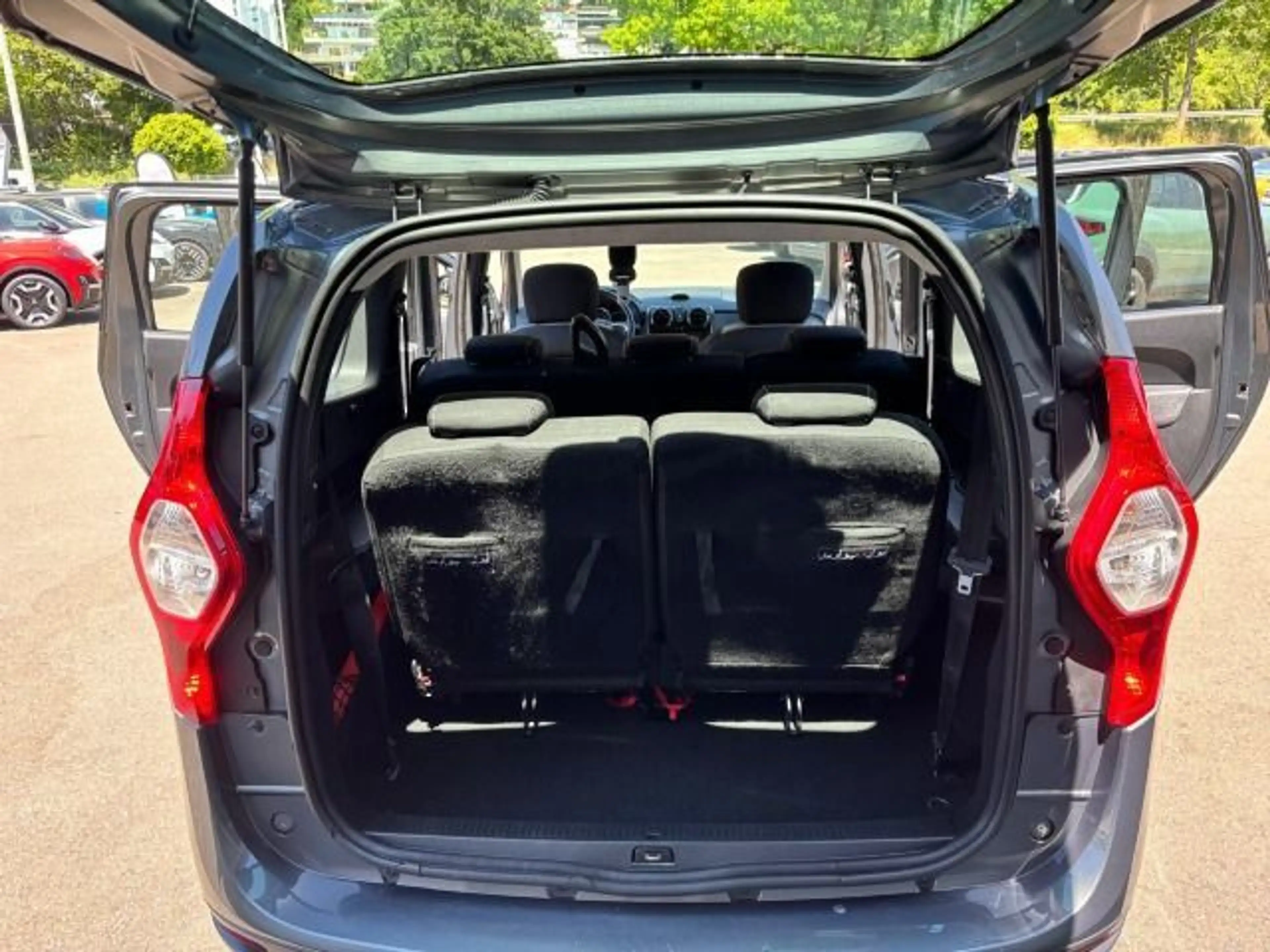 Dacia Lodgy Stepway 7 Sitze, Klima, Navi, — photo 11