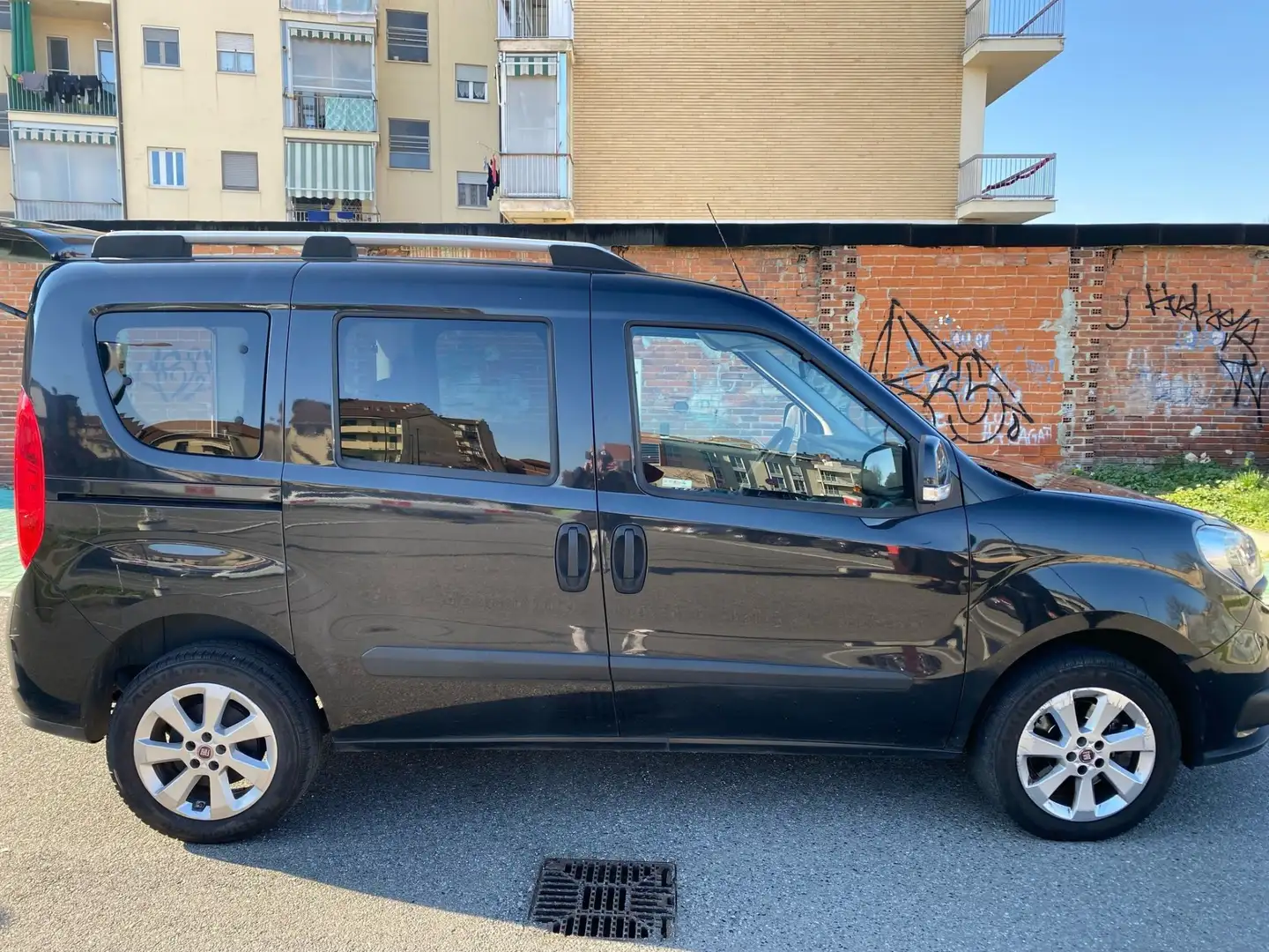 Fiat Doblo 1.6 mjt 16v Easy 120cv 7p.ti my16 Nero - 1