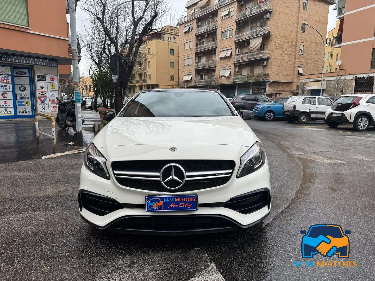 Mercedes-Benz A 45 AMG 4matic 381cv auto Weiß - 2