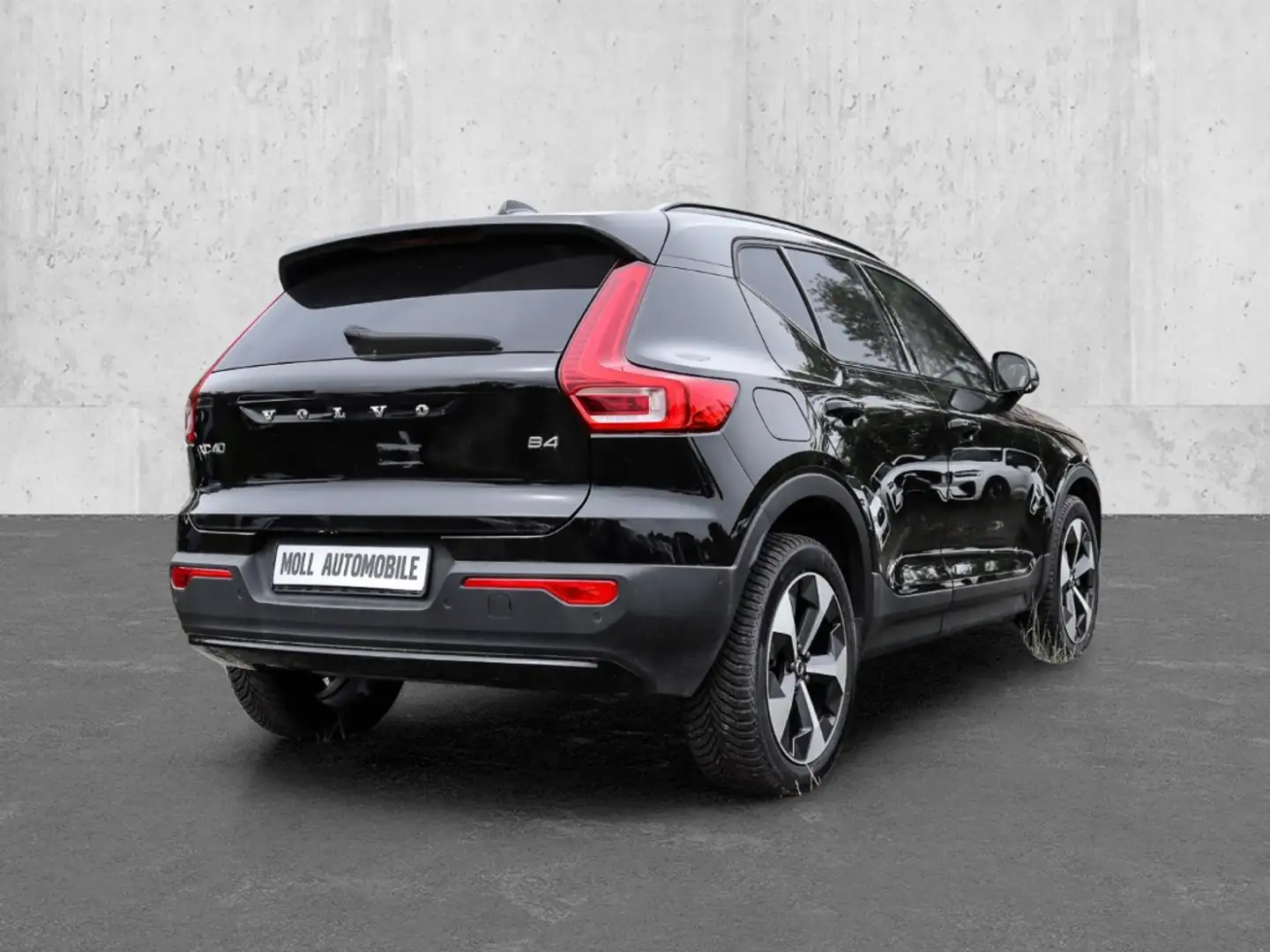 Volvo XC40 Plus Dark 2WD B4 EU6d digitales Cockpit Memory Sit Schwarz - 2