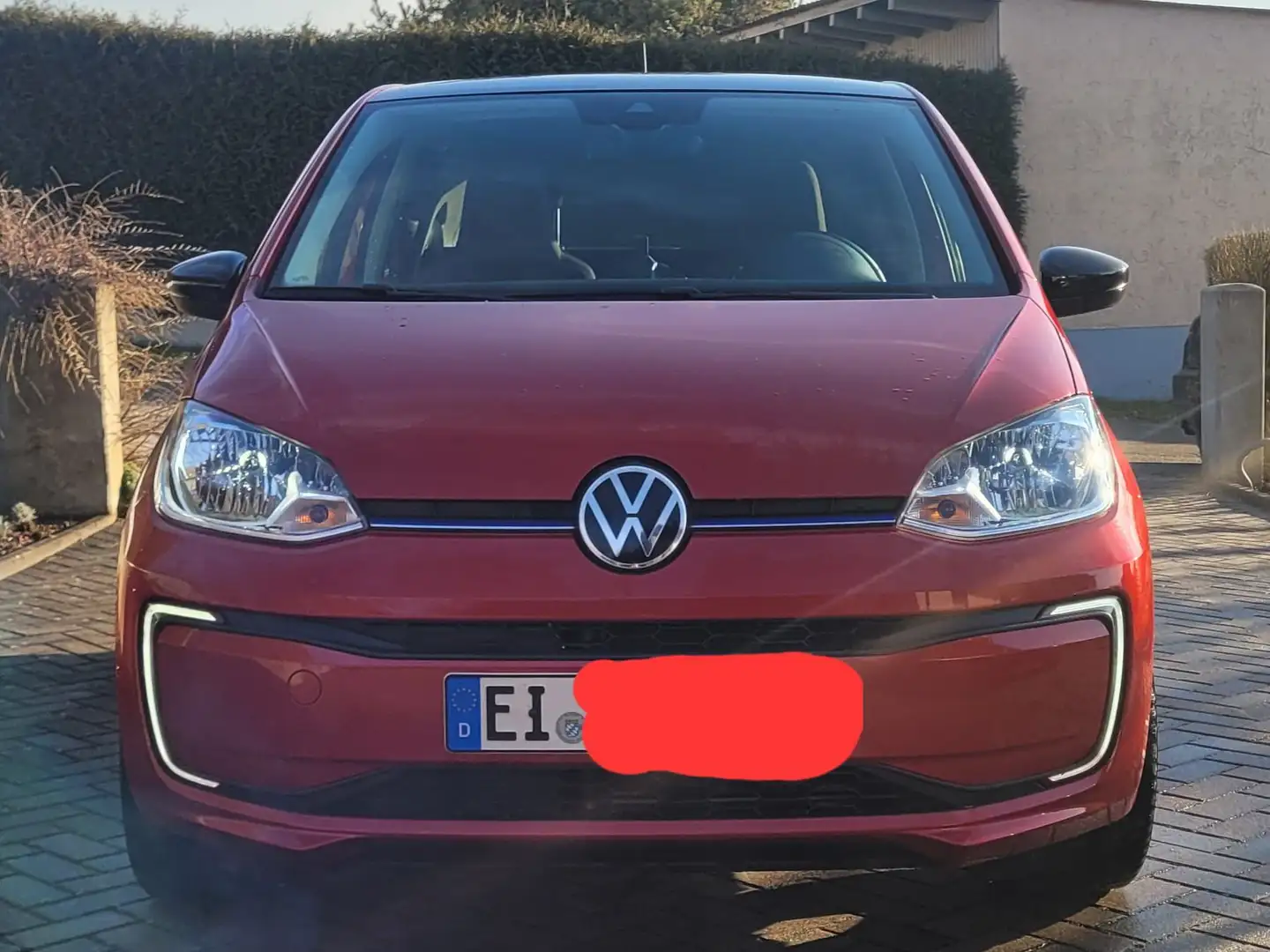 Volkswagen up! e-up Style Plus Červená - 1