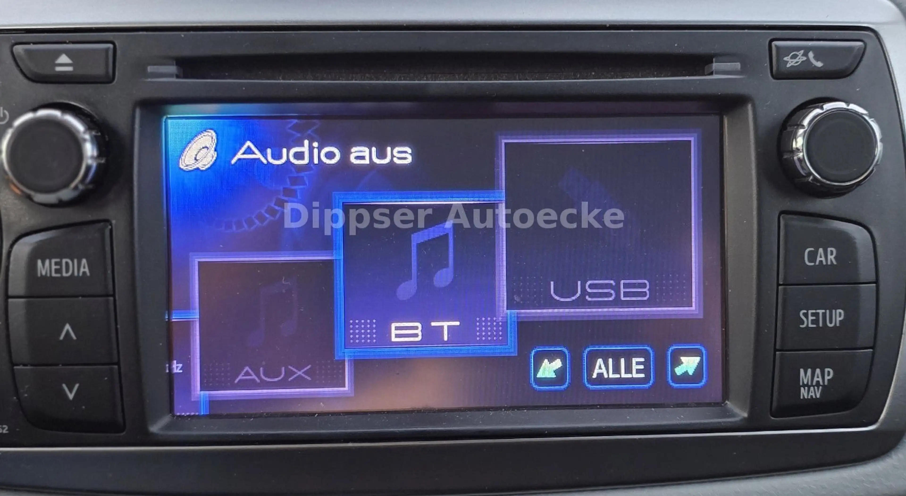 Toyota Yaris Hybrid "Club"_Navi_Sitzh_Aluf_top Zustand. — photo 11