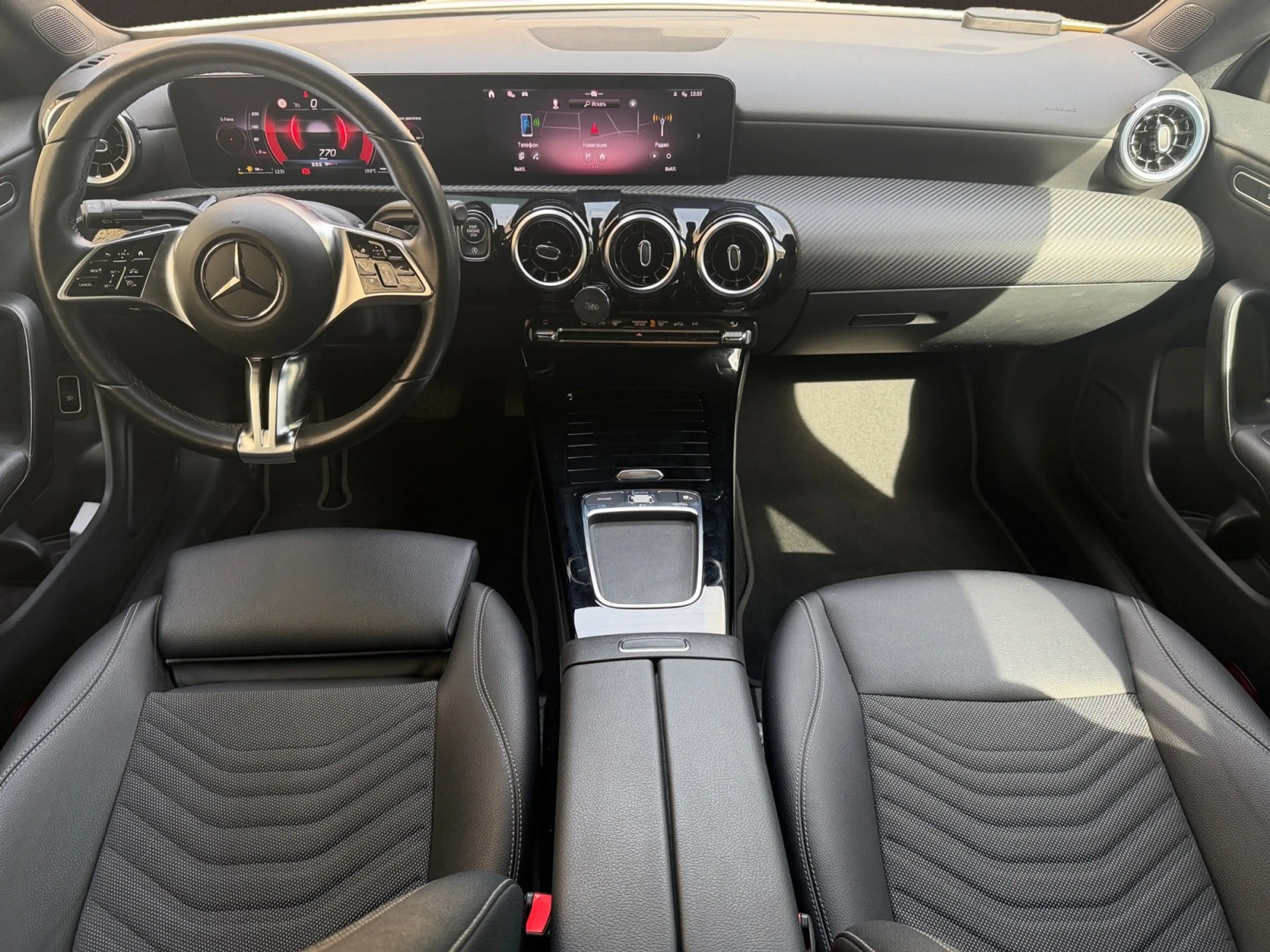 Mercedes-Benz CLA 180 Facelift / Véhicule belge / Garantie 12 Mois Mercedes — photo 13