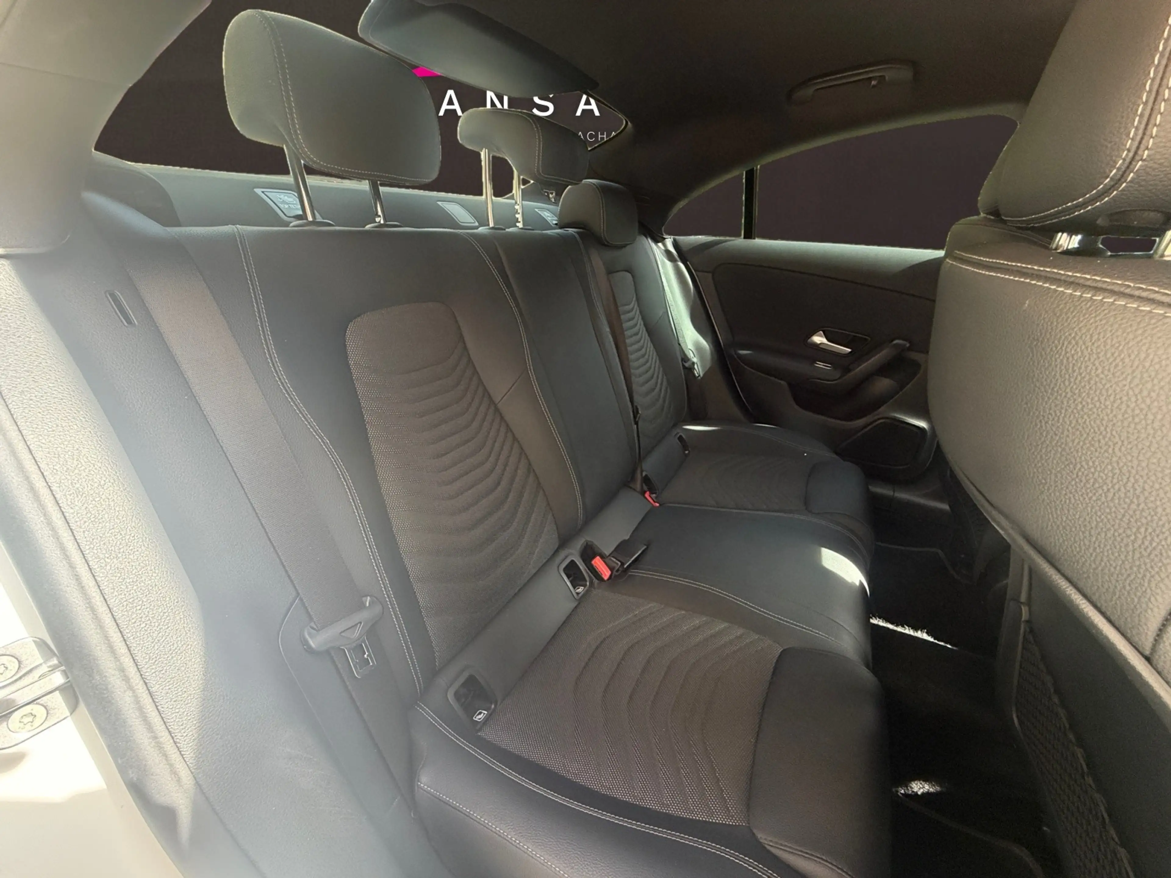 Mercedes-Benz CLA 180 Facelift / Véhicule belge / Garantie 12 Mois Mercedes — photo 11