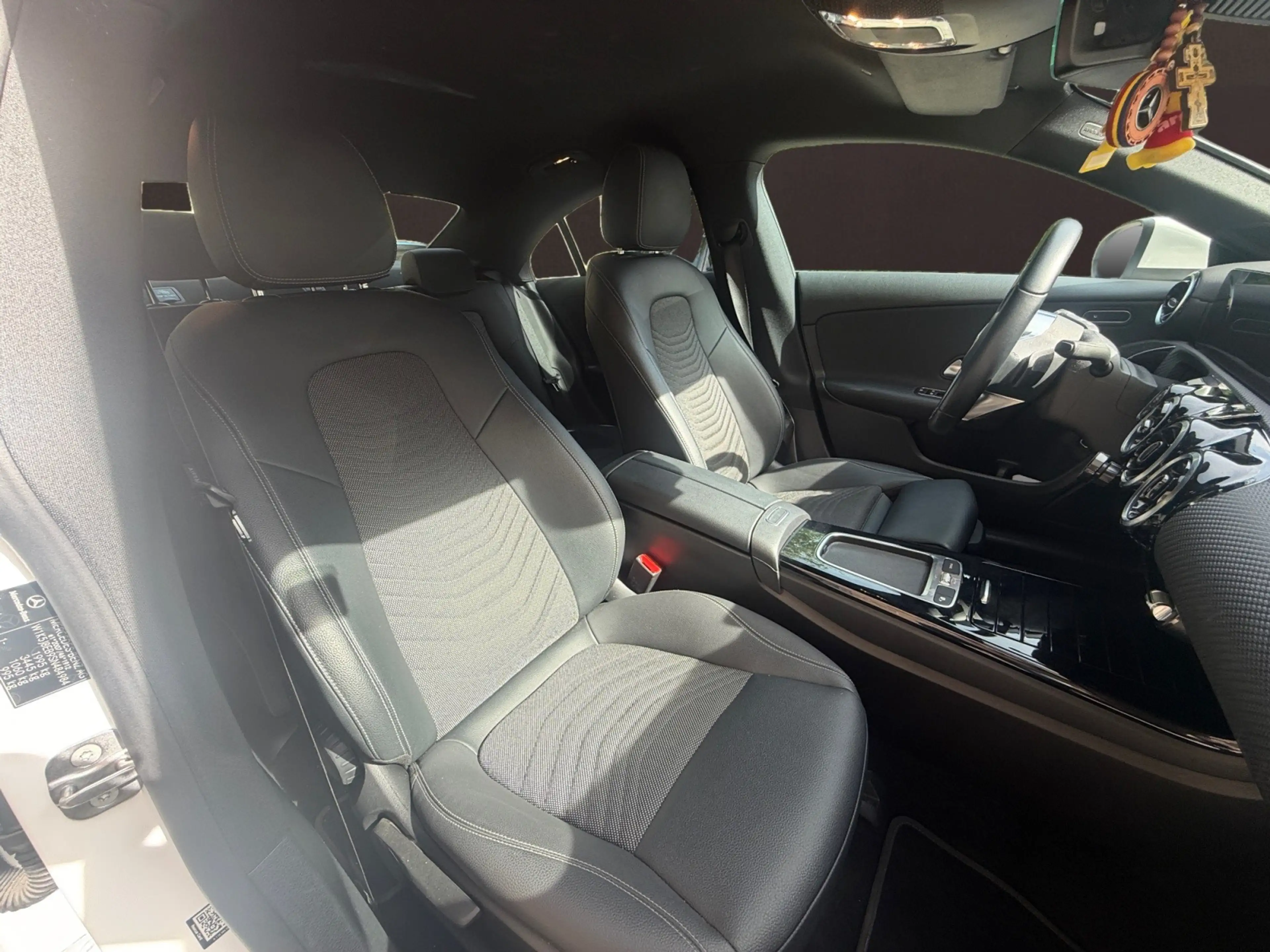 Mercedes-Benz CLA 180 Facelift / Véhicule belge / Garantie 12 Mois Mercedes — photo 12