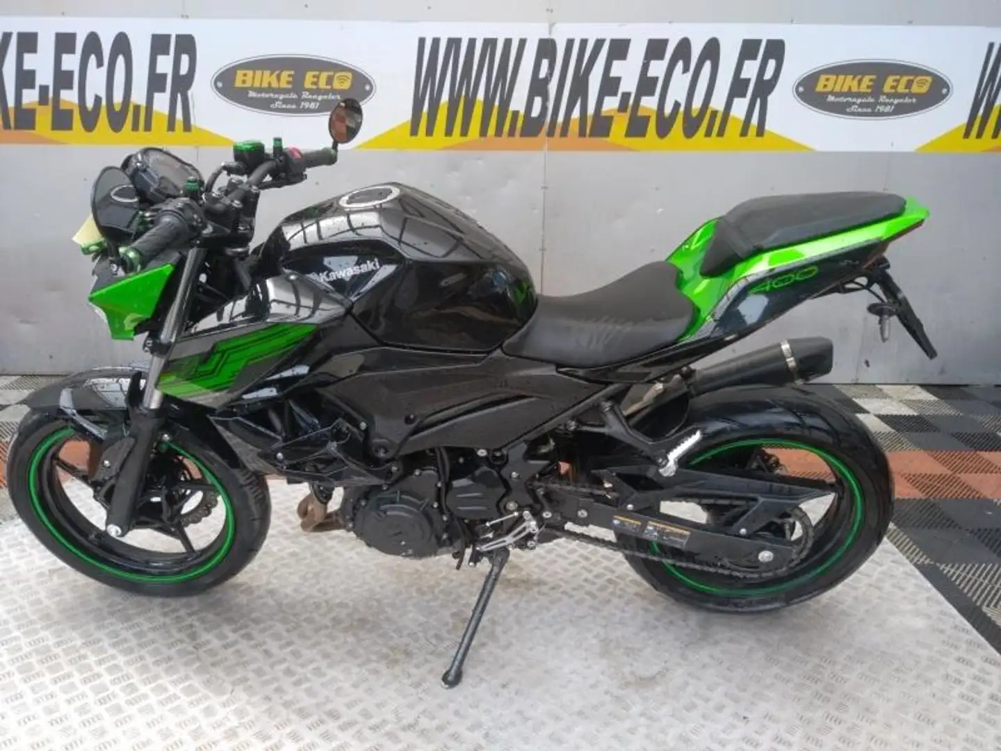 Kawasaki Z 400 Zwart - 2