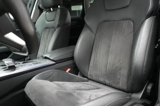 Audi A6 view 9