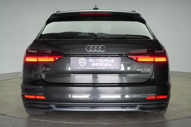 Audi A6 view 5