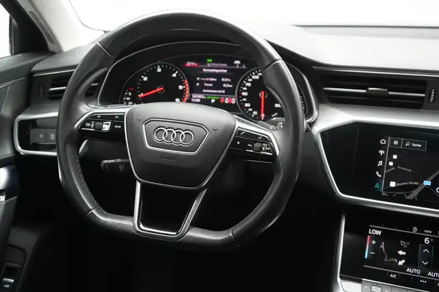 Audi A6 view 12