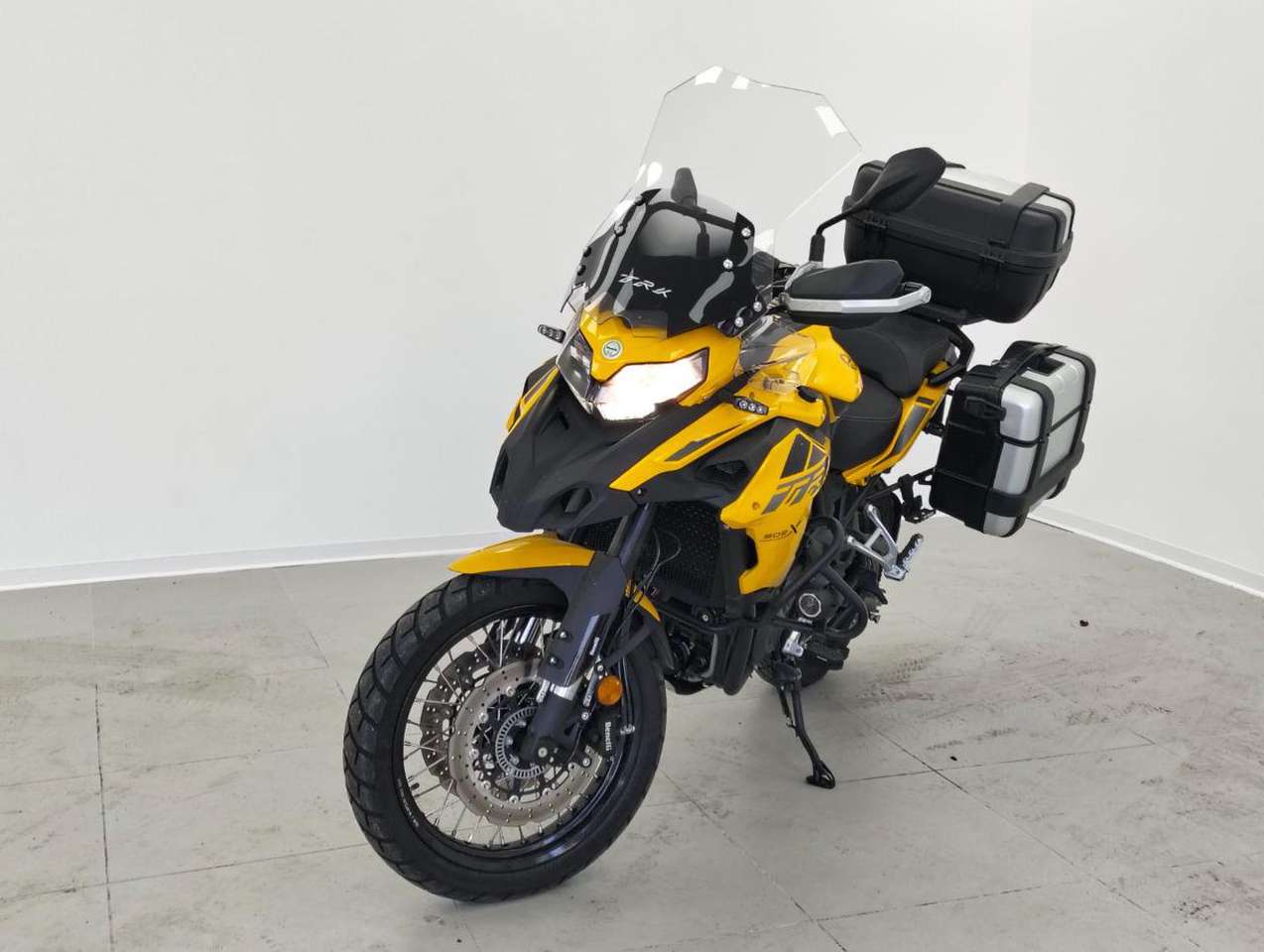 Benelli TRK 502 X BENELLI X