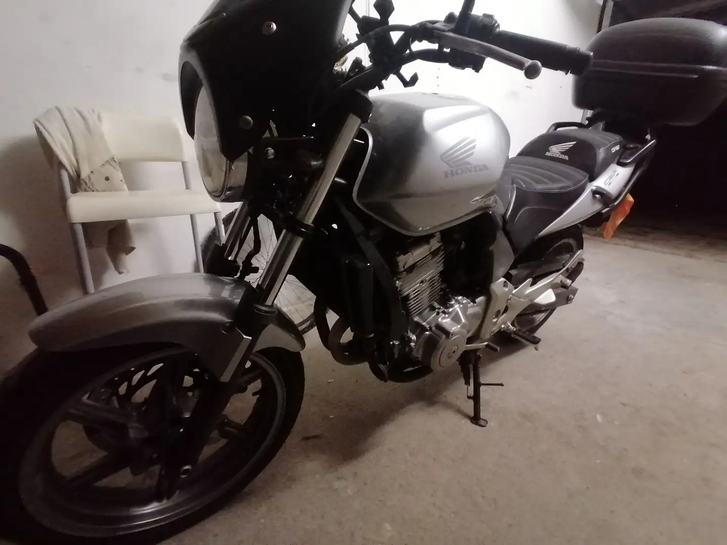 Honda CBF 500 naked - 1