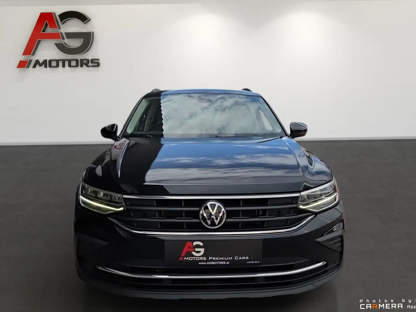 Volkswagen Tiguan 2,0 TDI Life DSG ACC /LED/SHZ/AHK/Navi/1.Besitz Schwarz - 2