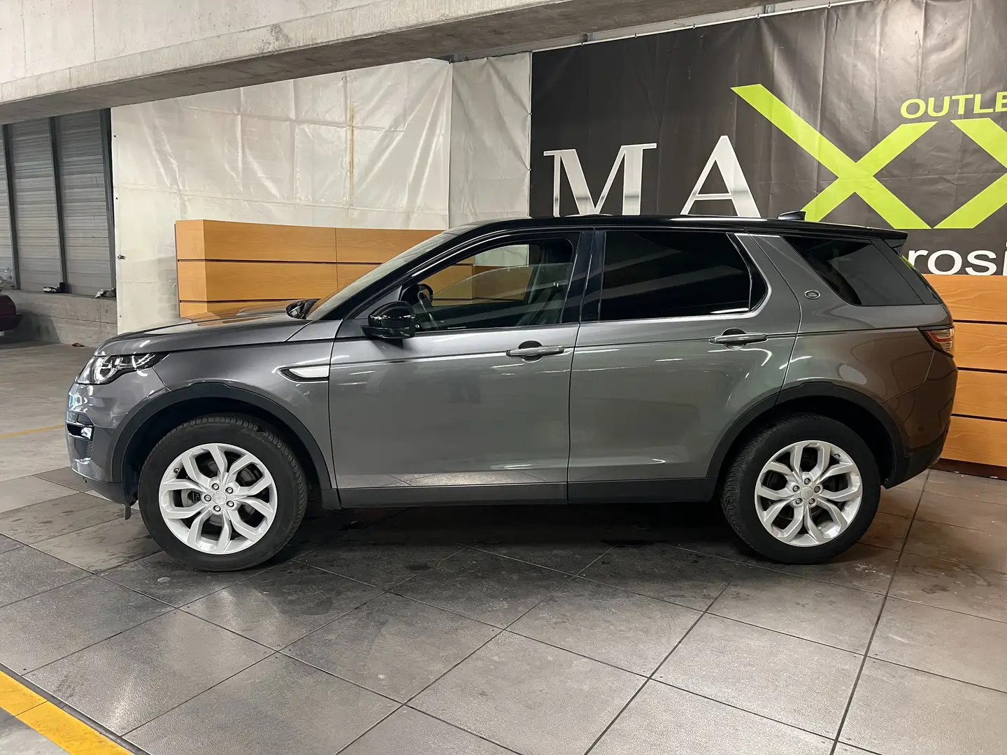 Land Rover Discovery Sport Discovery Sport 2.0 td4 HSE Luxury 180cv 7p. auto Gris - 2