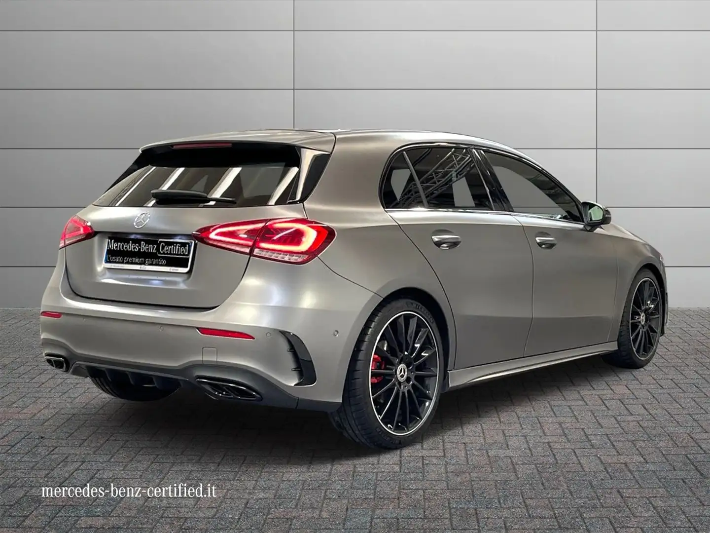 Mercedes-Benz A 200 d Premium auto Gris - 2