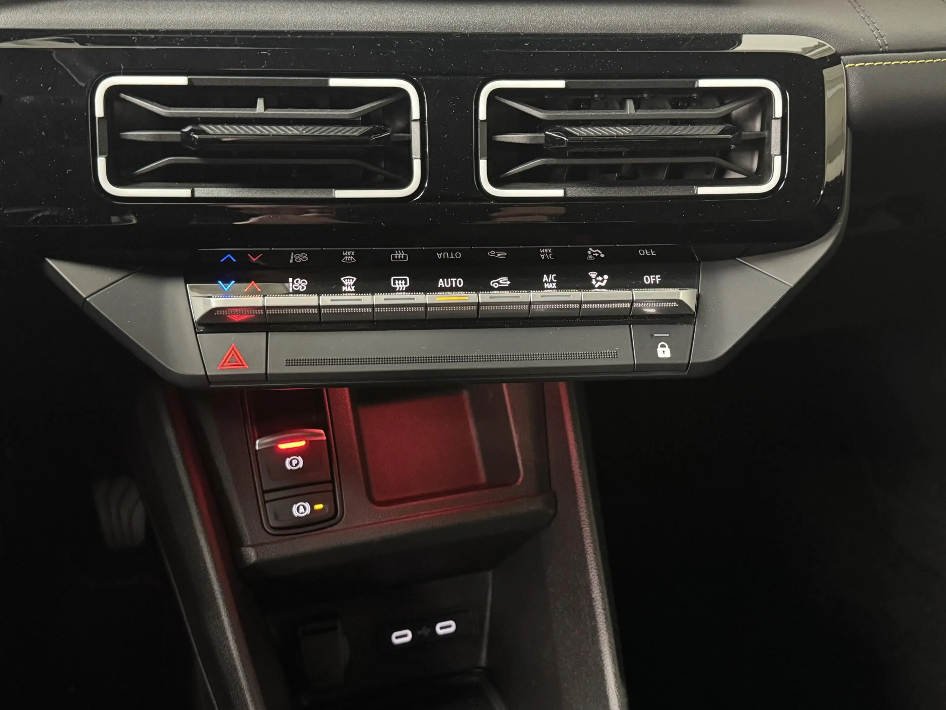 Renault R 4 comfort range iconic 52 kWh | DEMO | Navigatie | C — photo 36