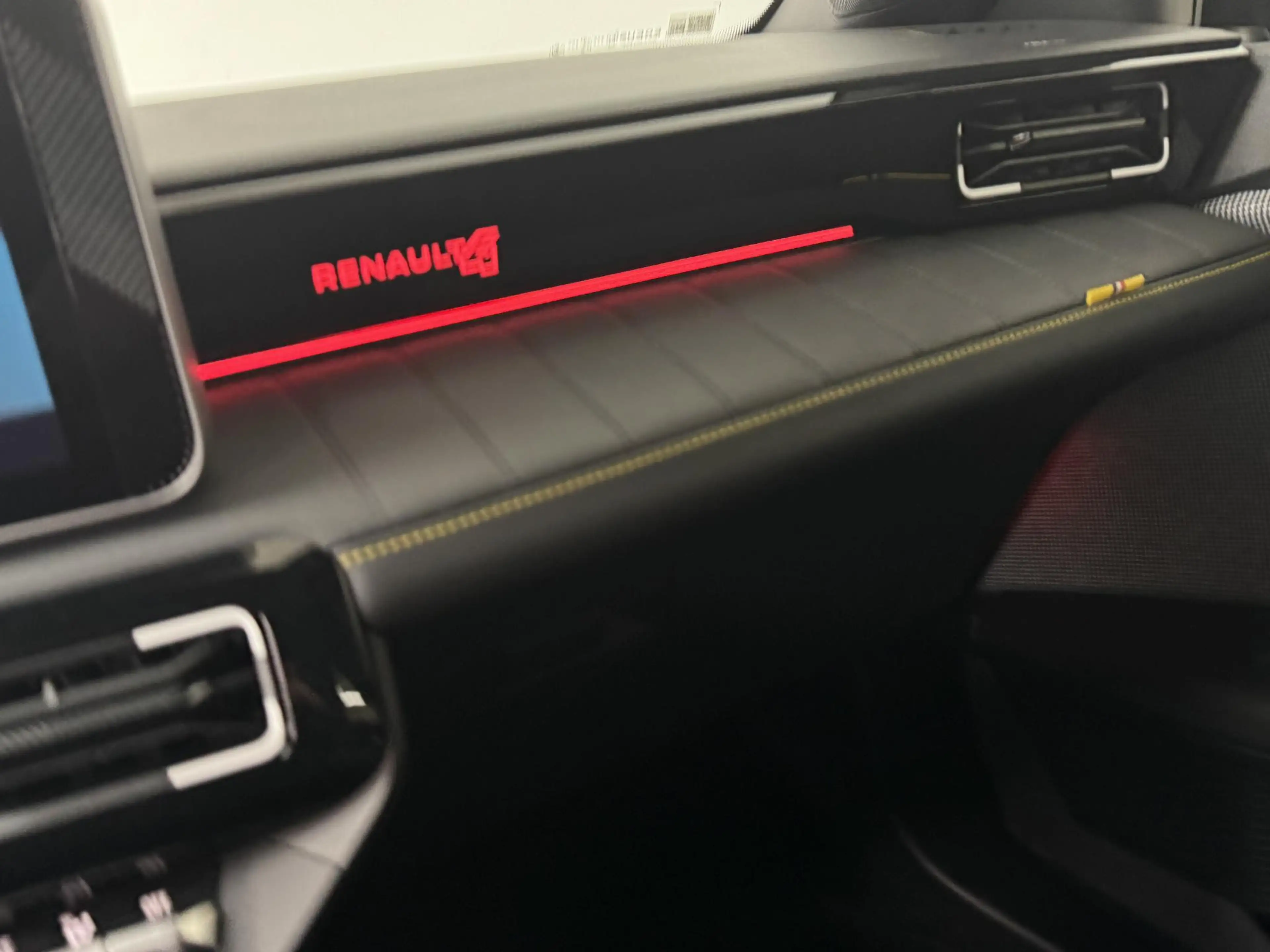 Renault R 4 comfort range iconic 52 kWh | DEMO | Navigatie | C — photo 37