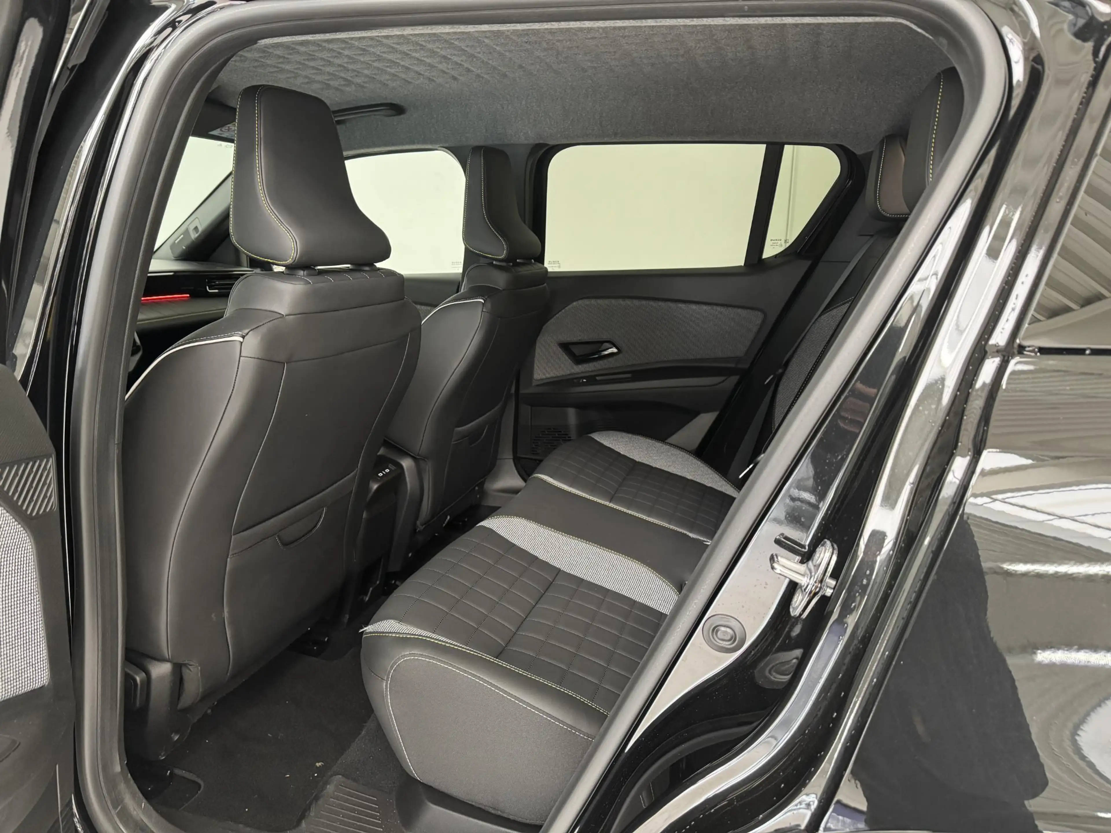 Renault R 4 comfort range iconic 52 kWh | DEMO | Navigatie | C — photo 18