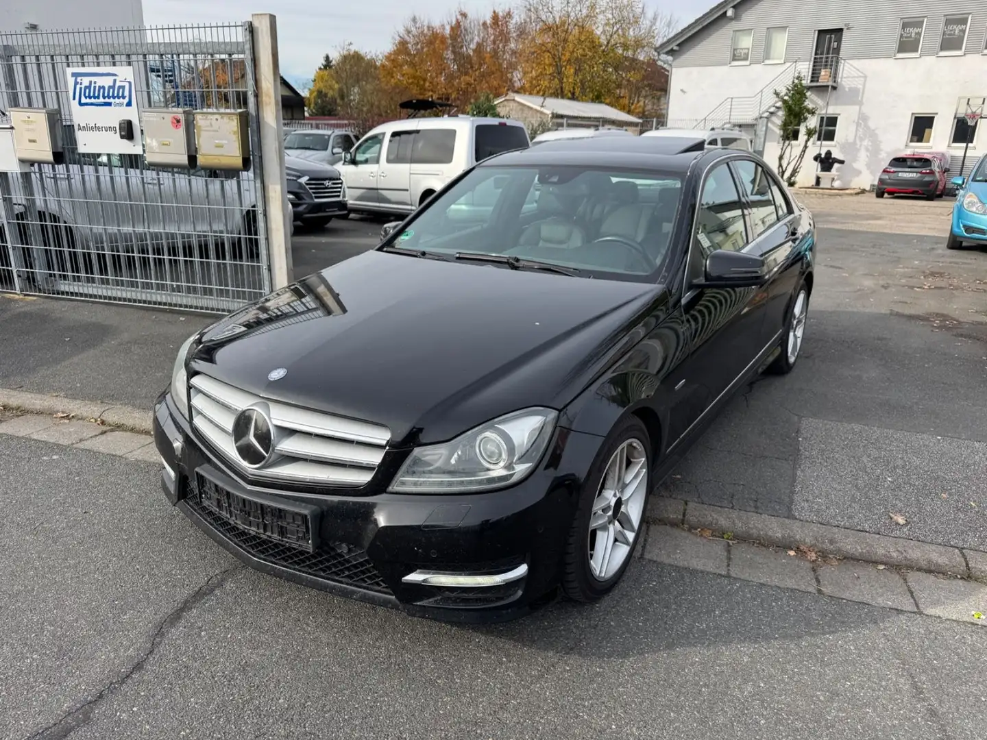 Mercedes-Benz C 250 CDI Limousine AMG LINE BI-Xenon Navi Face Noir - 1