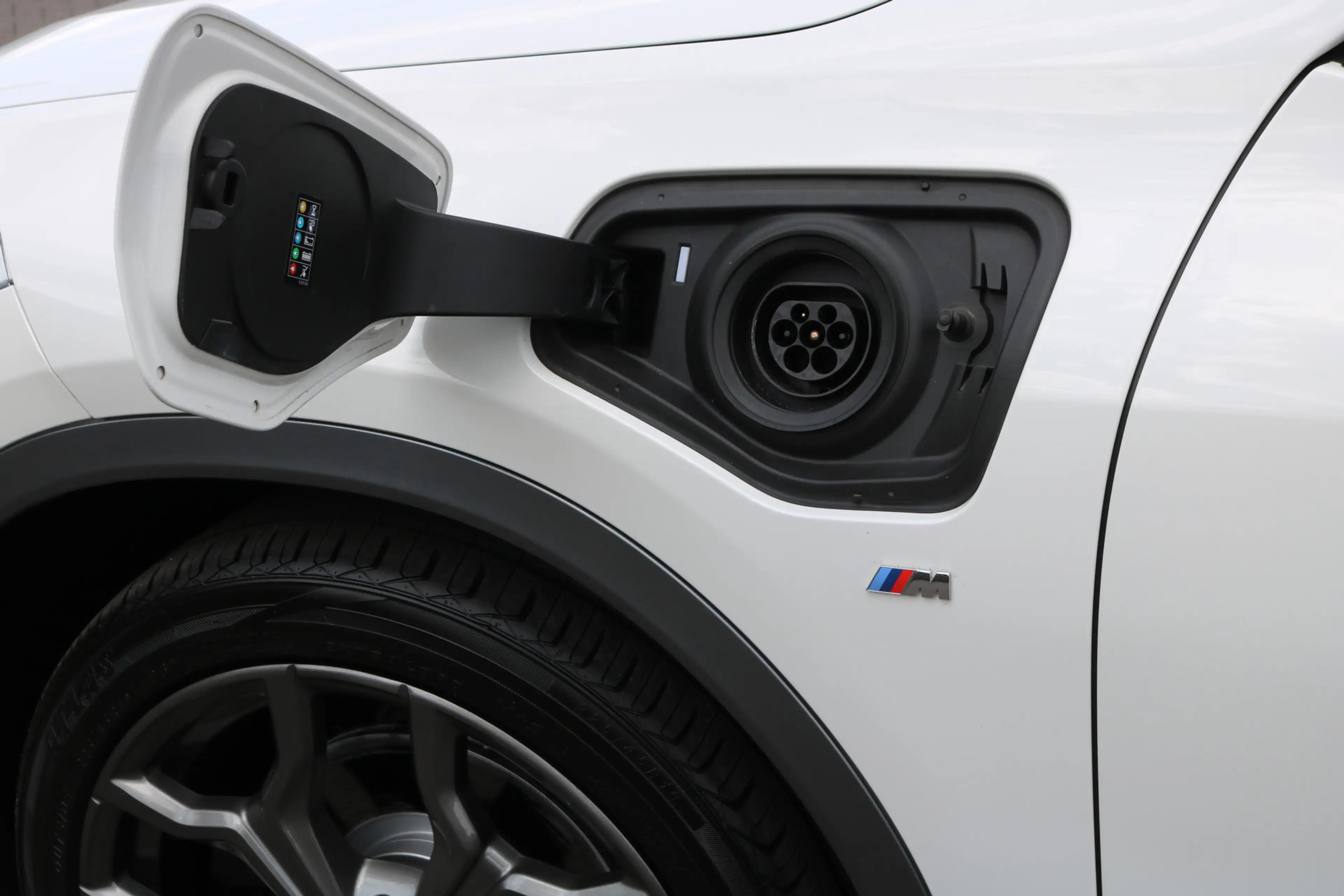 BMW X2 xDrive25e M-Sportpakket (Pano Sportleder/Memory Ca — photo 25