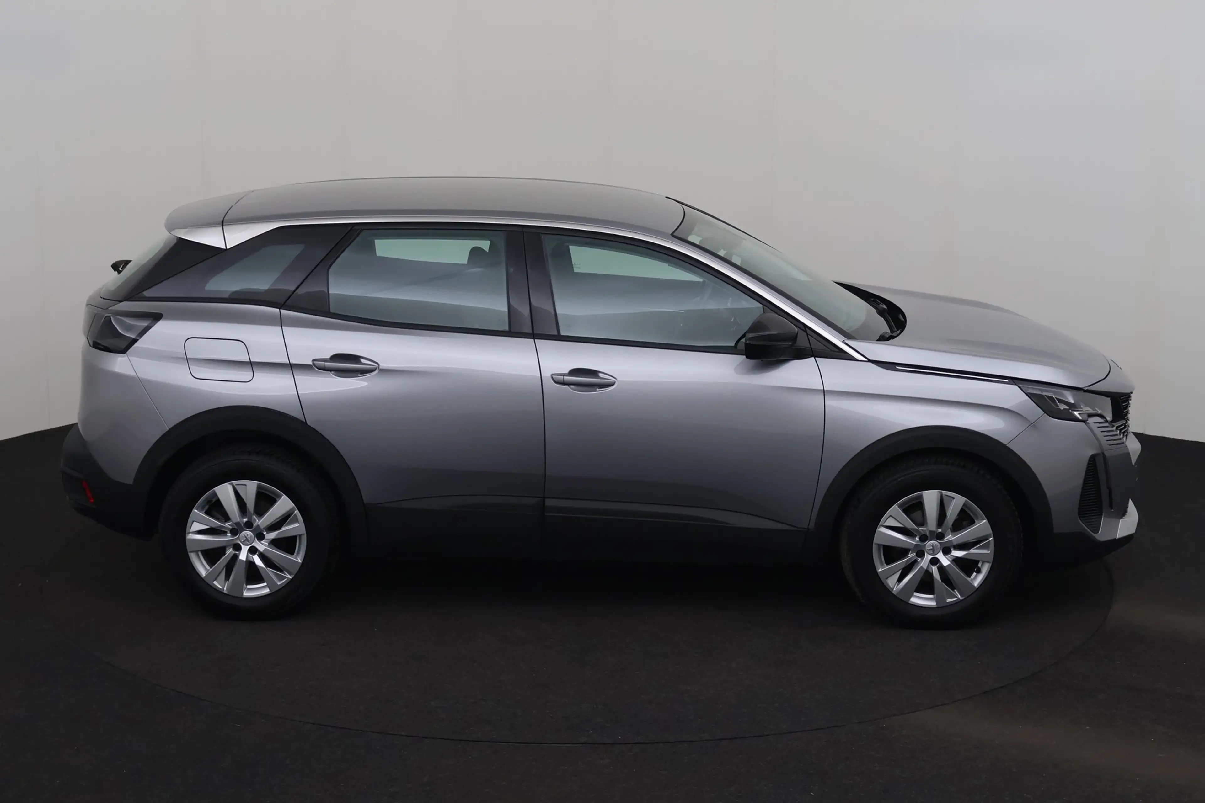 Peugeot 3008 1.2i + GPS + CARPLAY + CAMERA + PDC + CRUISE + ALU — photo 5
