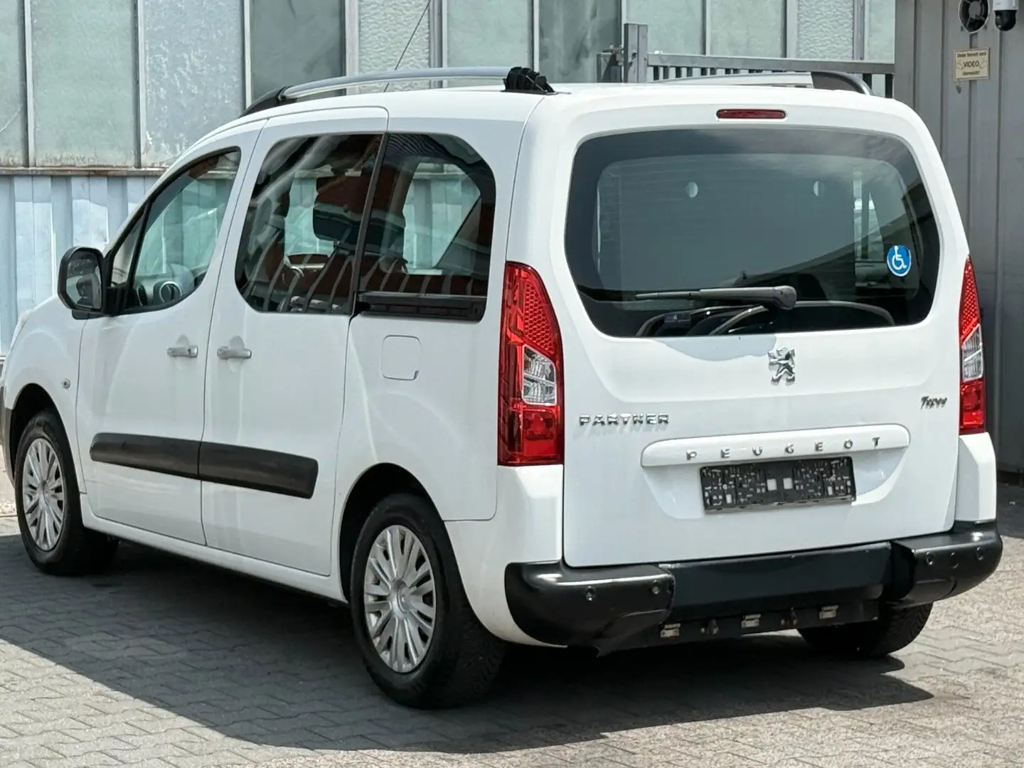 Peugeot Partner Tepee Tendance Behindertengerecht Rollst Weiß - 2