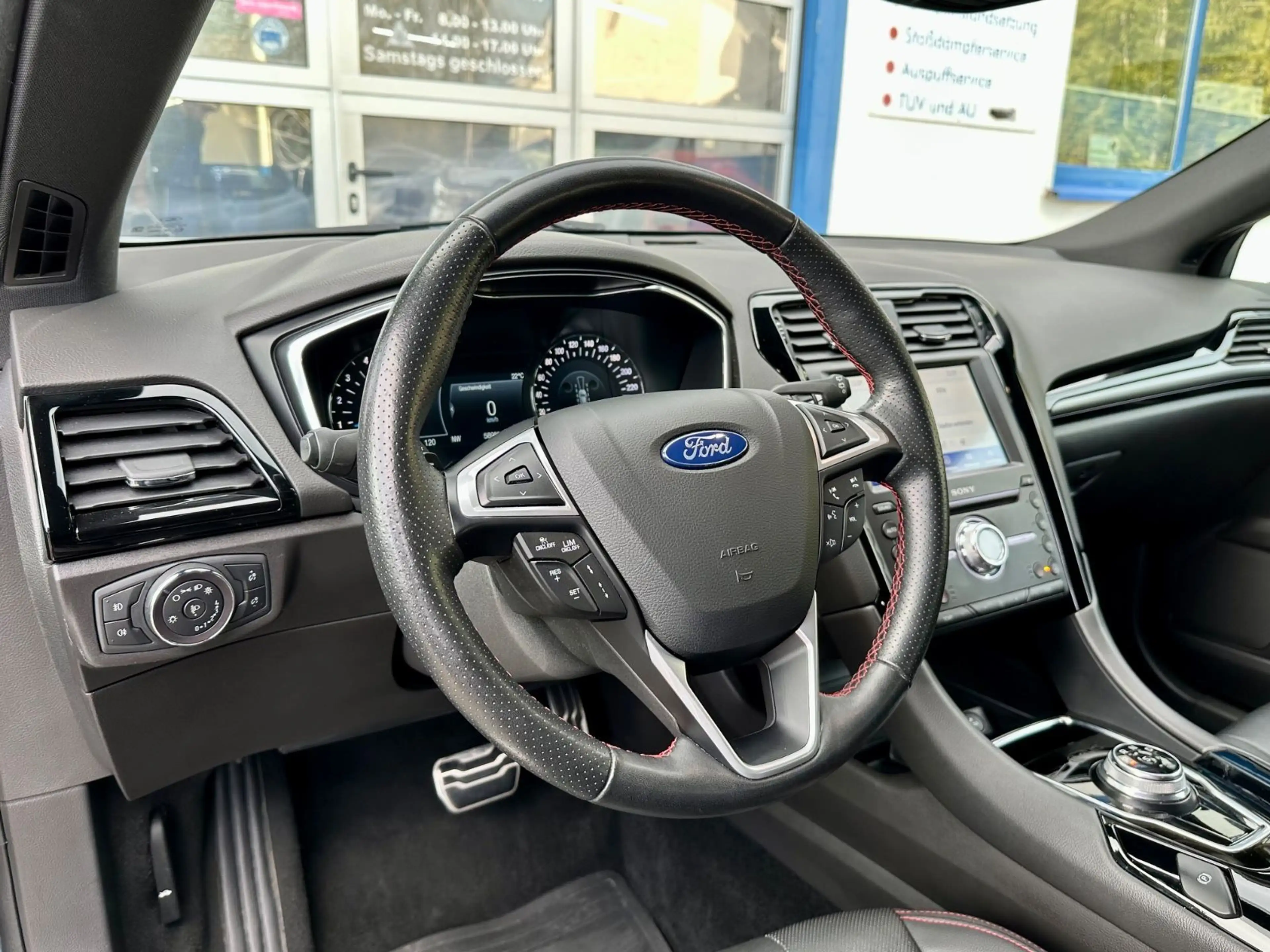 Ford Mondeo 2,0 Turnier ST-Line, Kamera, Winter-Paket — photo 12