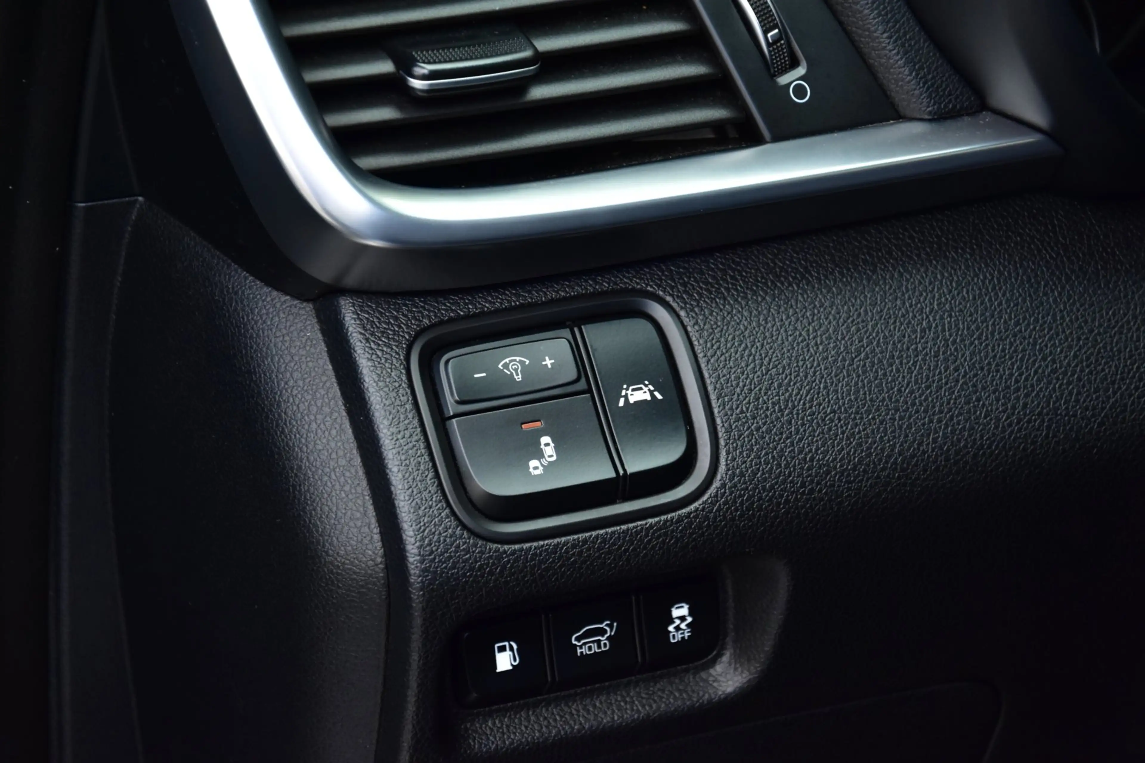 Kia Optima Sportswagon 2.0 GDI PHEV DynamicPlusLine | Pano-da — photo 17