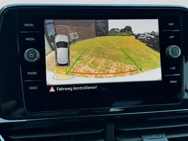 Volkswagen T-Roc view 13