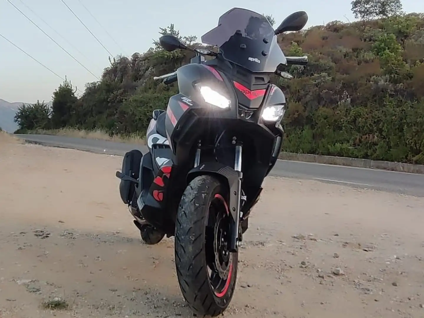 Aprilia SR GT 200 Replica Black - 2
