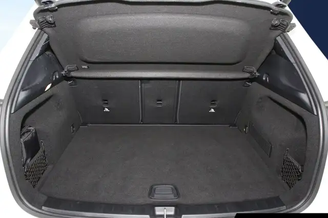 Mercedes-Benz Gla view 14