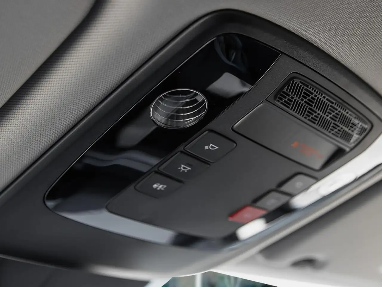Kia Carnival снимка Kia Carnival